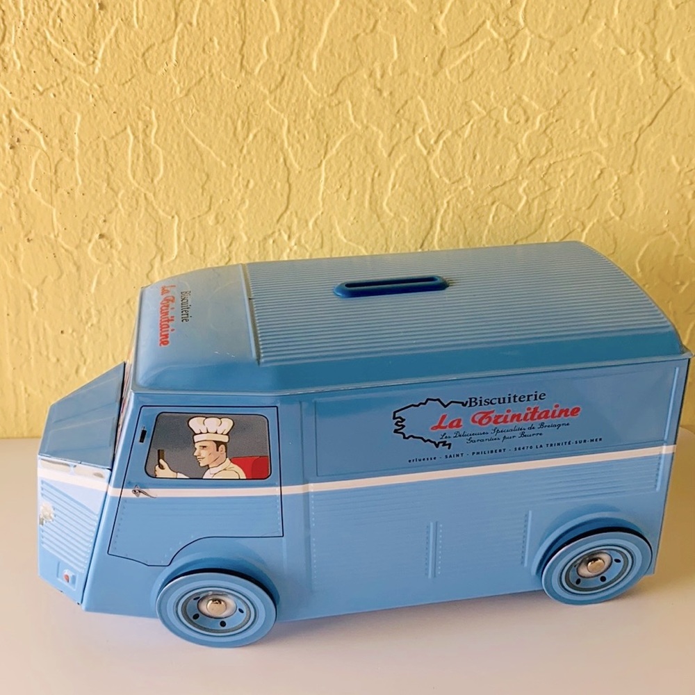La trinitaine Decorative Van Tin Box
